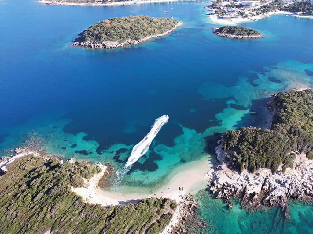Od Vlorë po Ksamil: Bleskový průvodce po plážích albánské riviéry