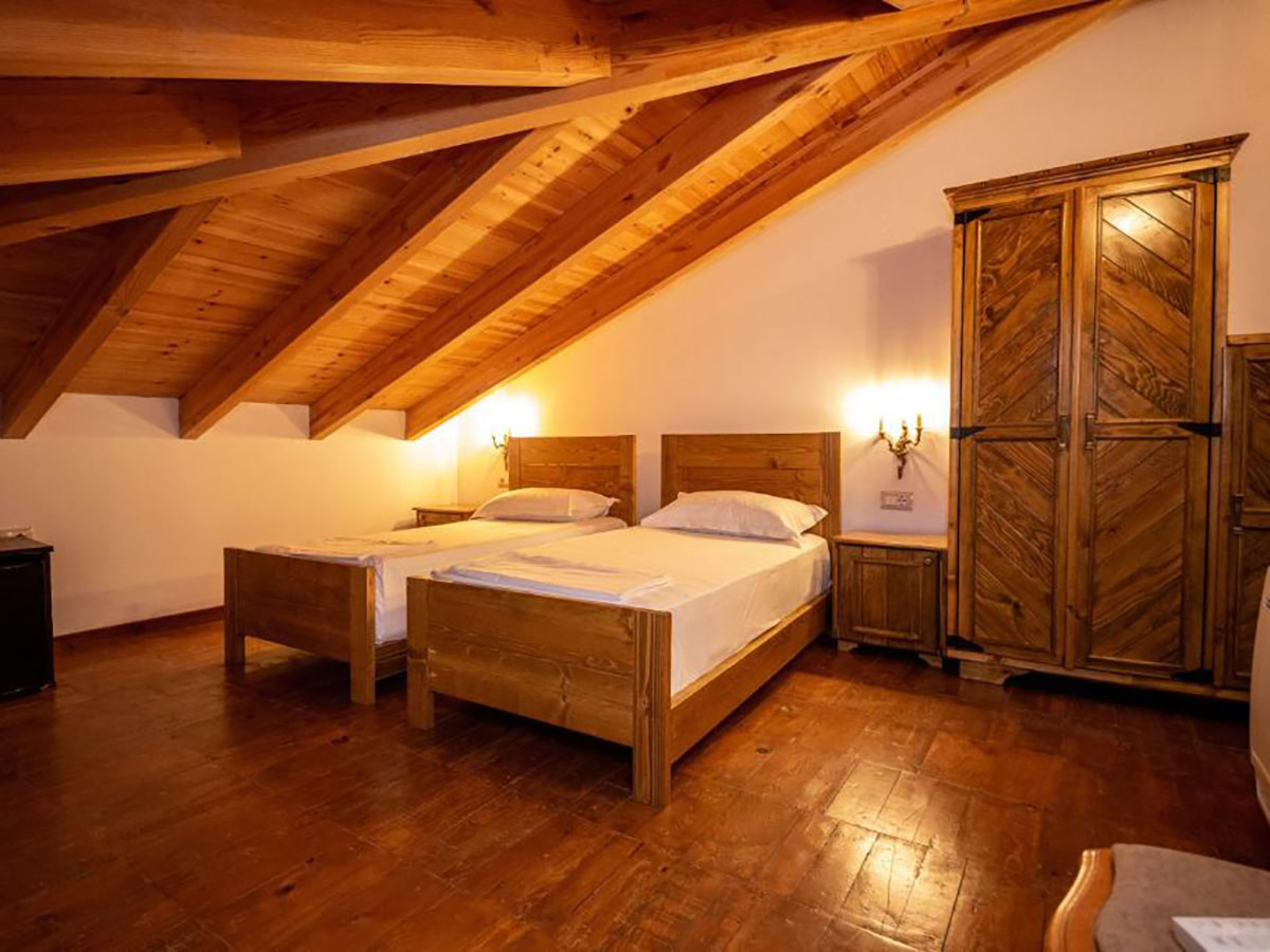 castle hotel berat